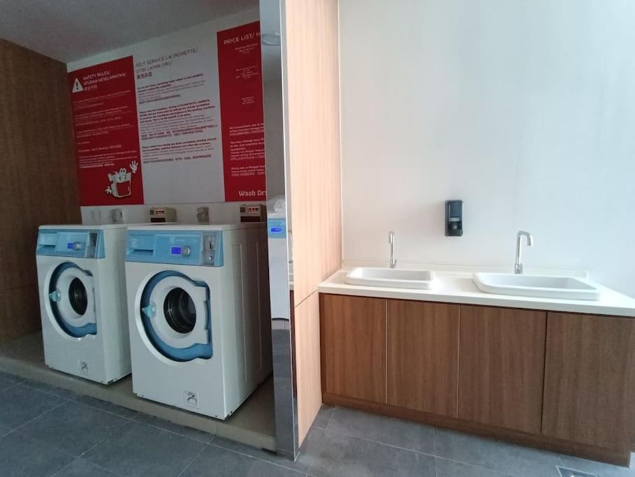 Rm203a Bukit Bintang Balcony Infinity Pool Apartment Kuala Lumpur