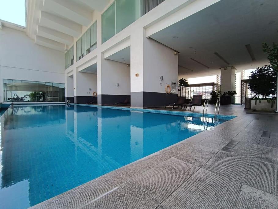 Rm203a Bukit Bintang Balcony Infinity Pool