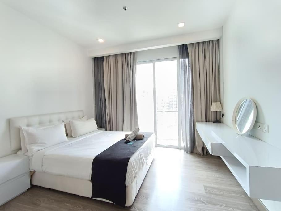 Rm203a Bukit Bintang Balcony Infinity Pool * Kuala Lumpur